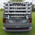 Srebrny bagażnik rowerowy na klapę bagażnika do VW California, VW Multivan, VW Caravelle