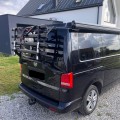 czarny bagaznik na tylną klapę do vw t5 multivan.jpeg