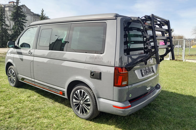 Fahrradträger für VW California, VW Multivan, VW Caravelle- Schwarz